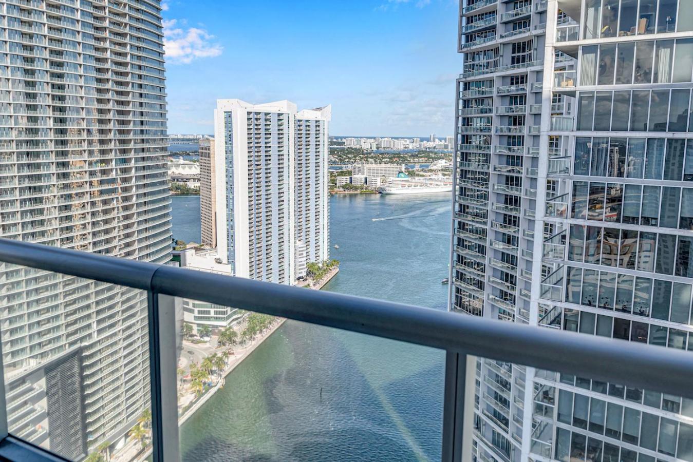 *W Icon Brickell- Luxury 2Br Highrise Corner Condo** Miami Exterior photo