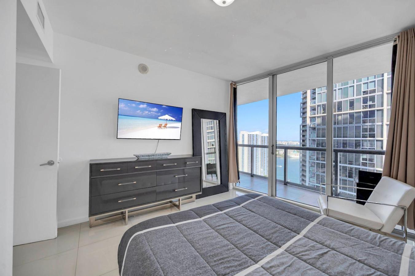 *W Icon Brickell- Luxury 2Br Highrise Corner Condo** Miami Exterior photo